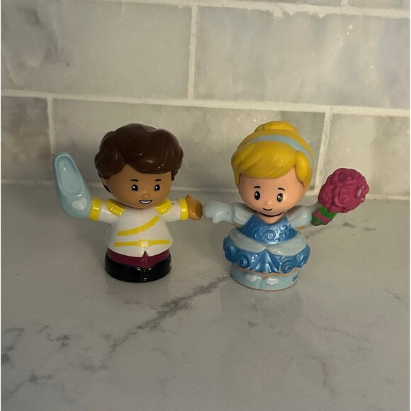 Little People Set of Two Disney Cinderella and Prince Charming - Picture 4 of 7
